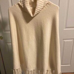 100% Scottish Cashmere Ivory Poncho Fringe One Size